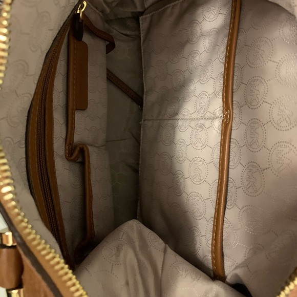 Michael Kors Cognac leather handbag - Picture 6 of 6